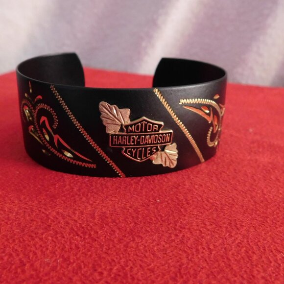 Ladies Harley Davidson Cuff Bracelet - Picture 2 of 6